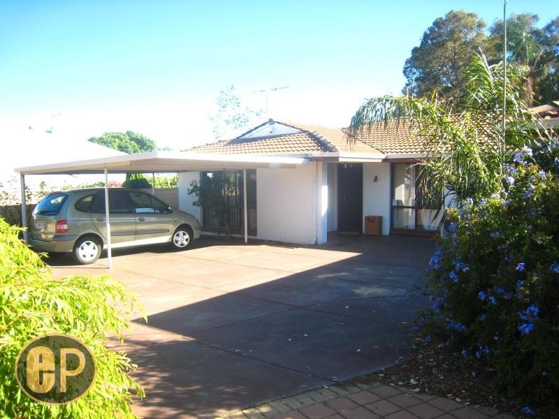 11 Pembroke Street, Bicton WA 6157