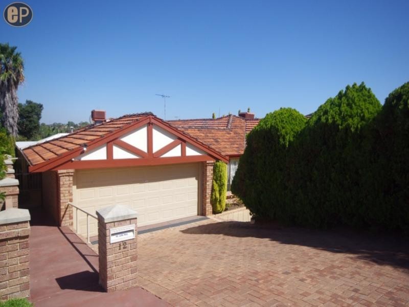 12 Barclay Road, Kardinya WA 6163