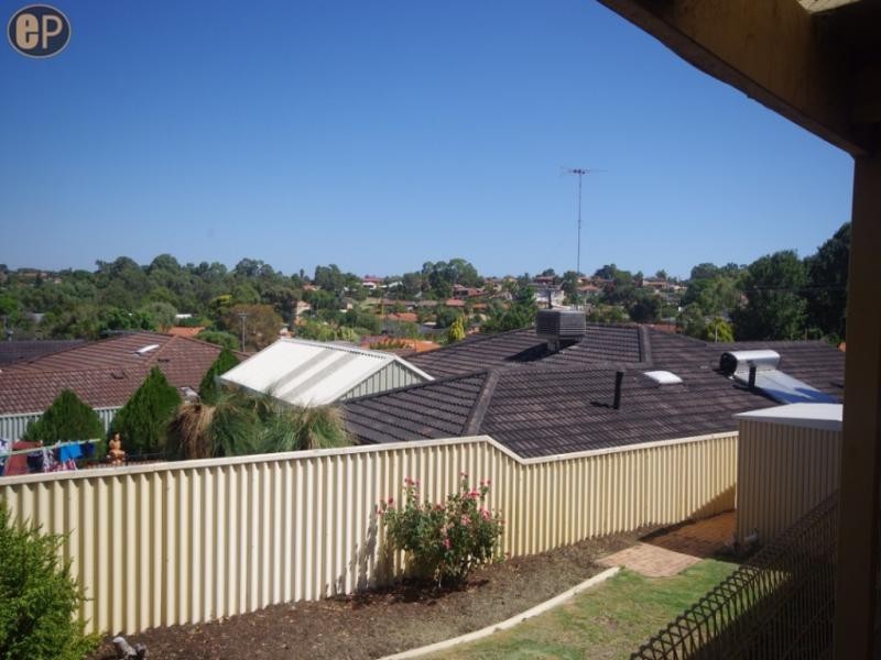 12 Barclay Road, Kardinya WA 6163