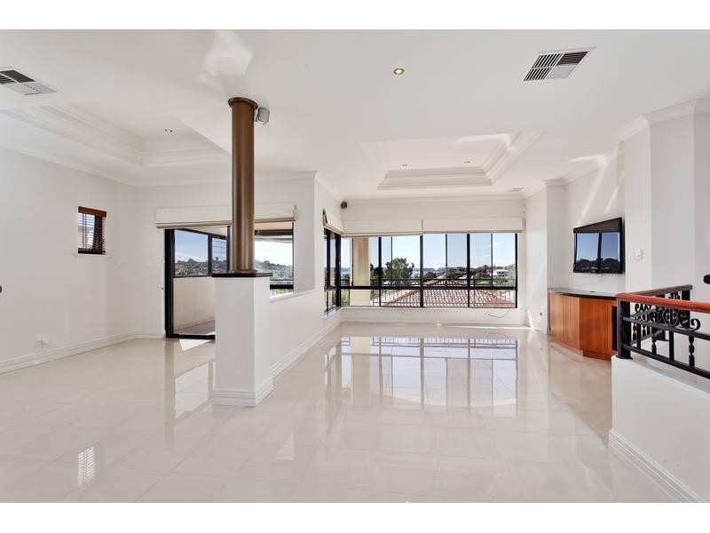 8A Cavan Street, Bicton WA 6157