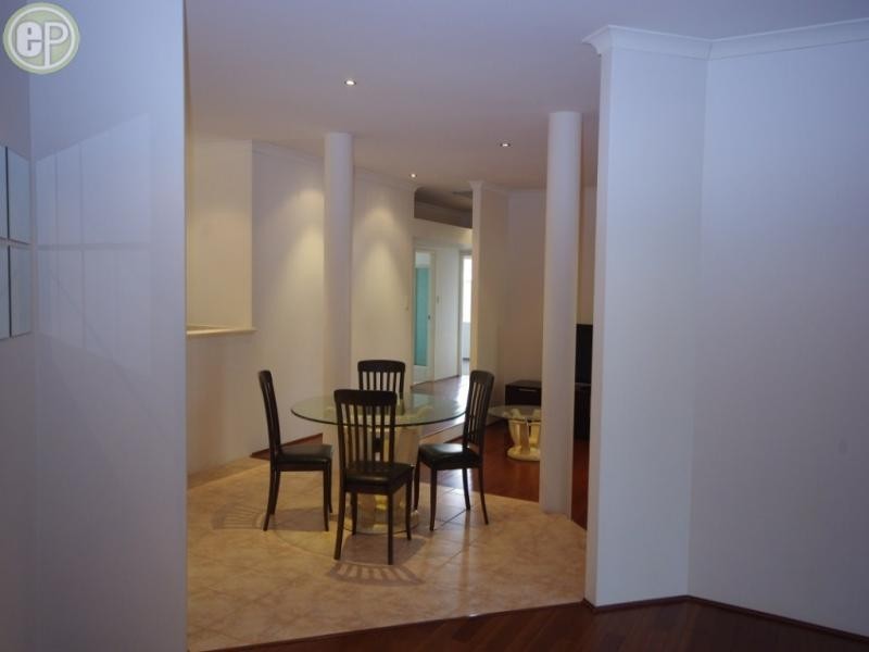 30 Coolidge Street, Como WA 6152