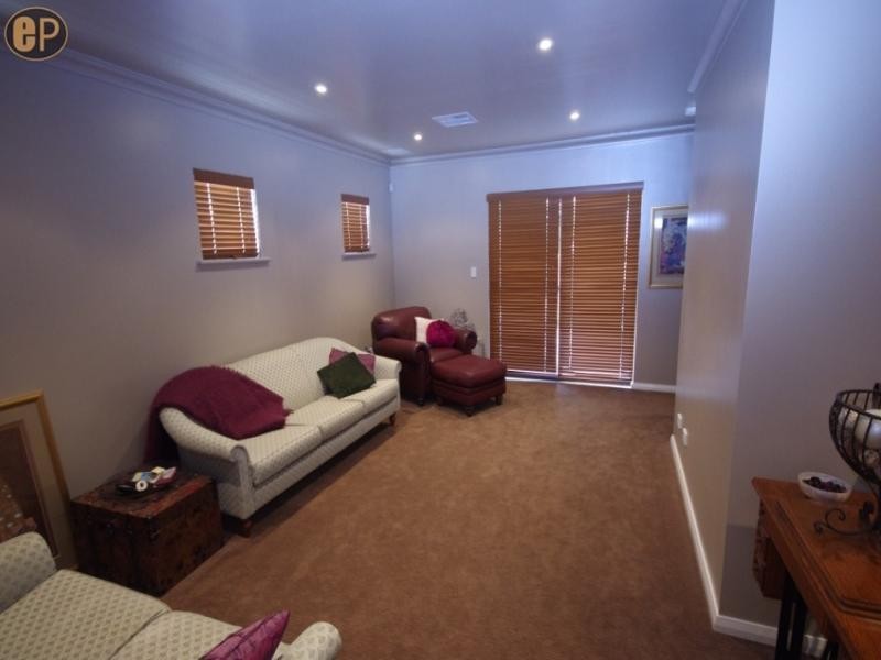 11 Bantock Street, Joondanna WA 6060