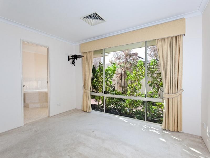 48 Norma Road, Alfred Cove WA 6154