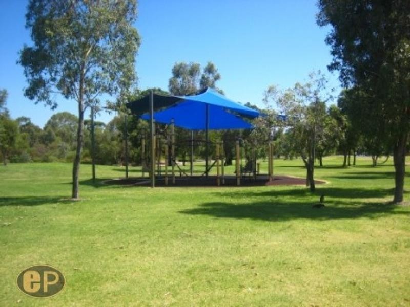 32 Gillon Street, Karawara WA 6152