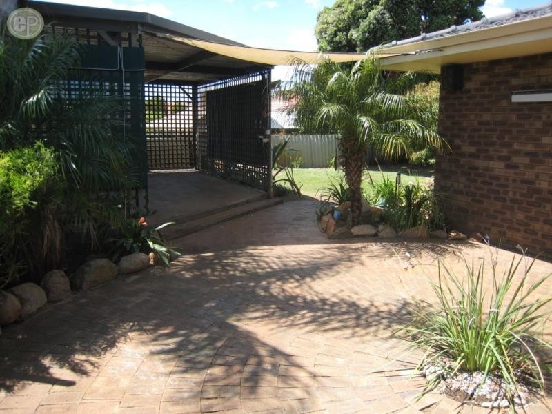 28 Watson Road, Beeliar WA 6164