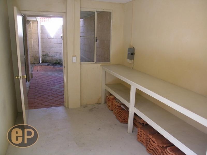 2/15 Renwick Street, South Perth WA 6151