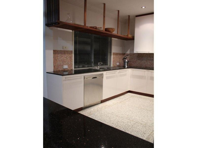 4 Rokeby Dr, Parkinson QLD 4115