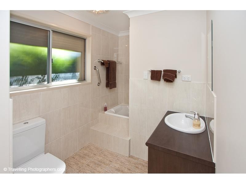 29 Bywater Street, Hillcrest QLD 4118