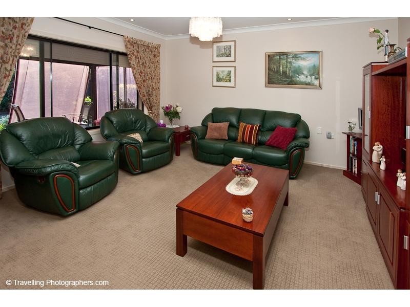 29 Bywater Street, Hillcrest QLD 4118