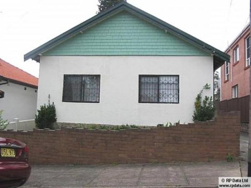 19 Mcgowan avenue, Marrickville NSW 2204