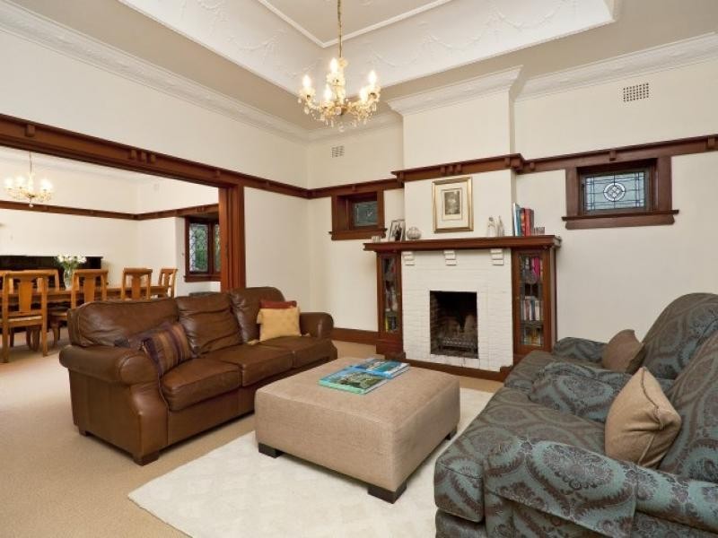 17 Ortona Rd, Lindfield NSW 2070