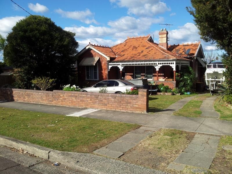 1 Caledonian Street, Bexley NSW 2207