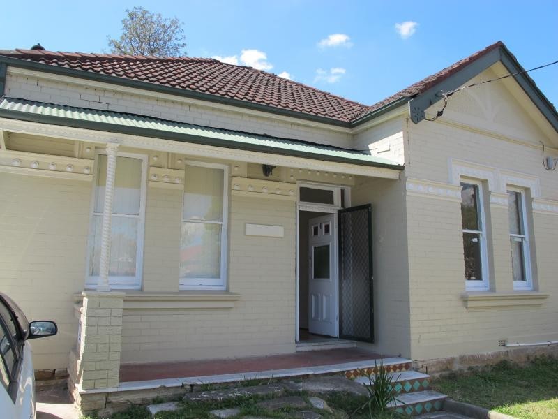 11 EMMERICK STREET, Leichhardt NSW 2040