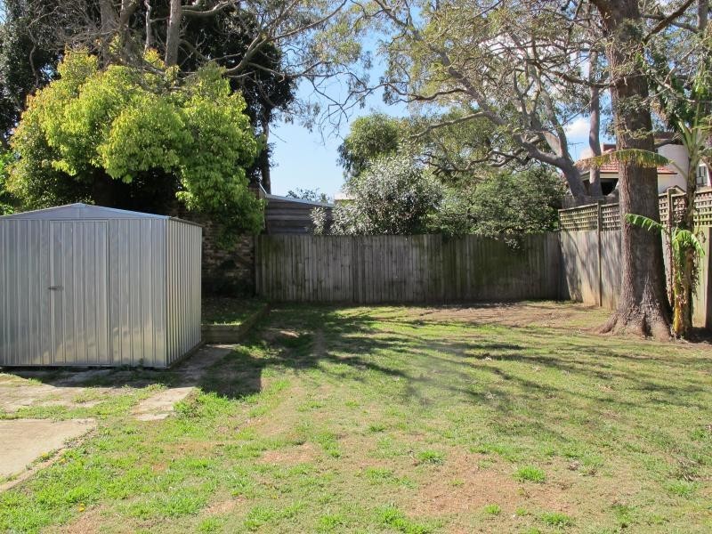 11 EMMERICK STREET, Leichhardt NSW 2040