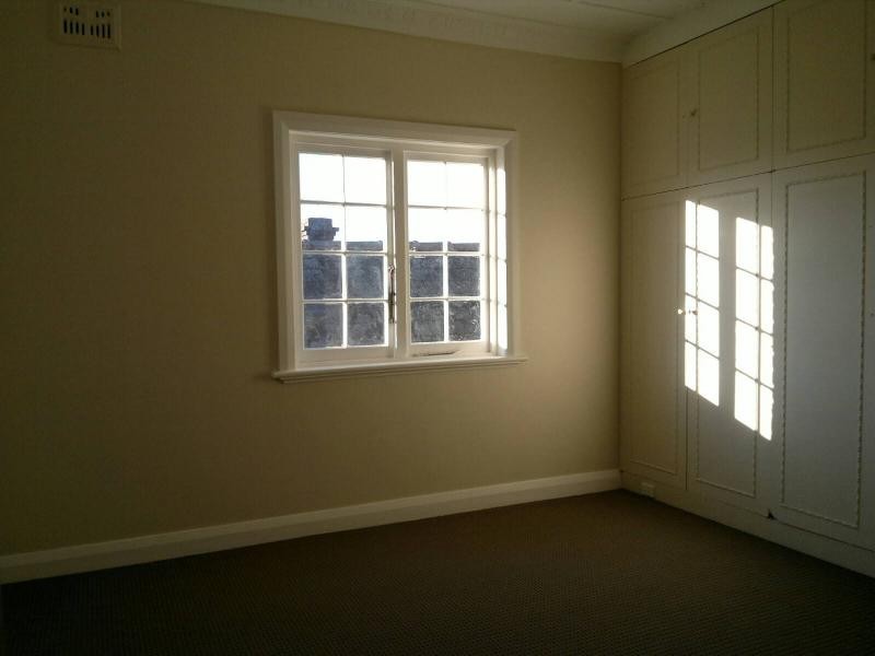 1/16 CRYSTAL SREET, Petersham NSW 2049