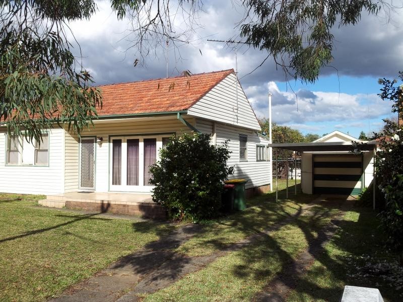 10 Moss Street, Chester Hill NSW 2162