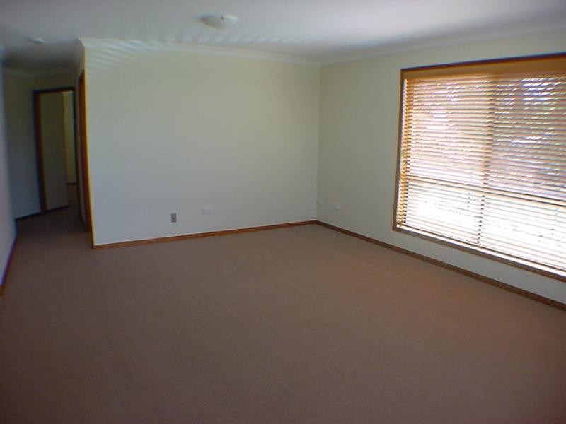 Centenary Heights QLD 4350