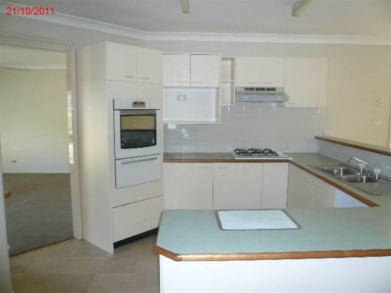 Wattle Grove NSW 2173