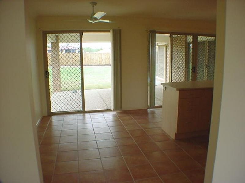 Flinders View QLD 4305
