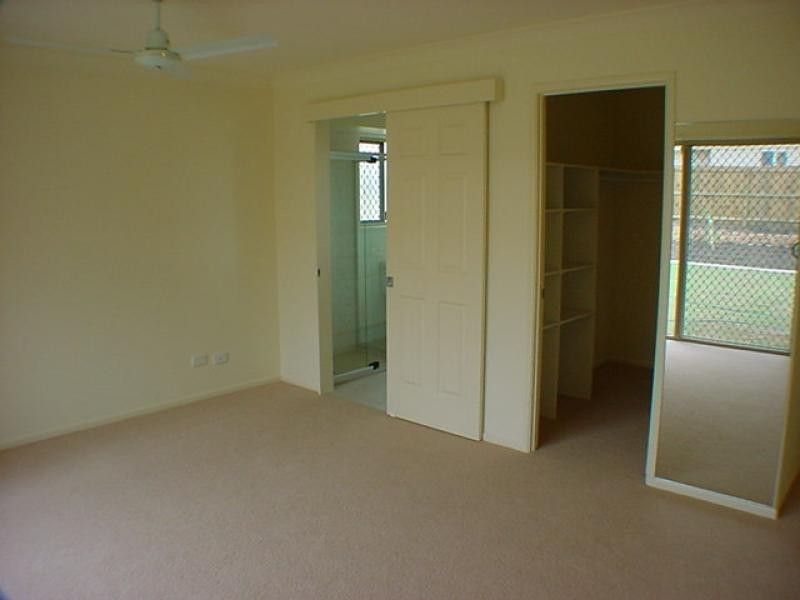 Flinders View QLD 4305