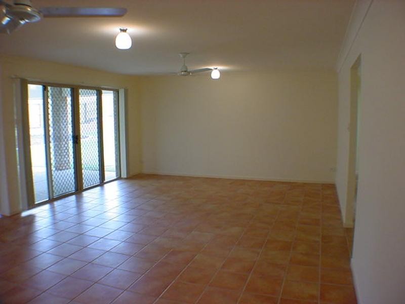 Flinders View QLD 4305