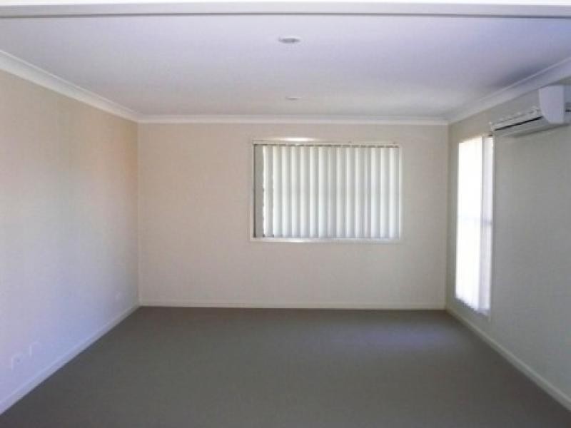 Flinders View QLD 4305