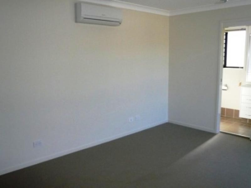 Flinders View QLD 4305