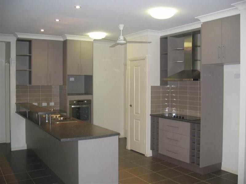 Mount Louisa QLD 4814