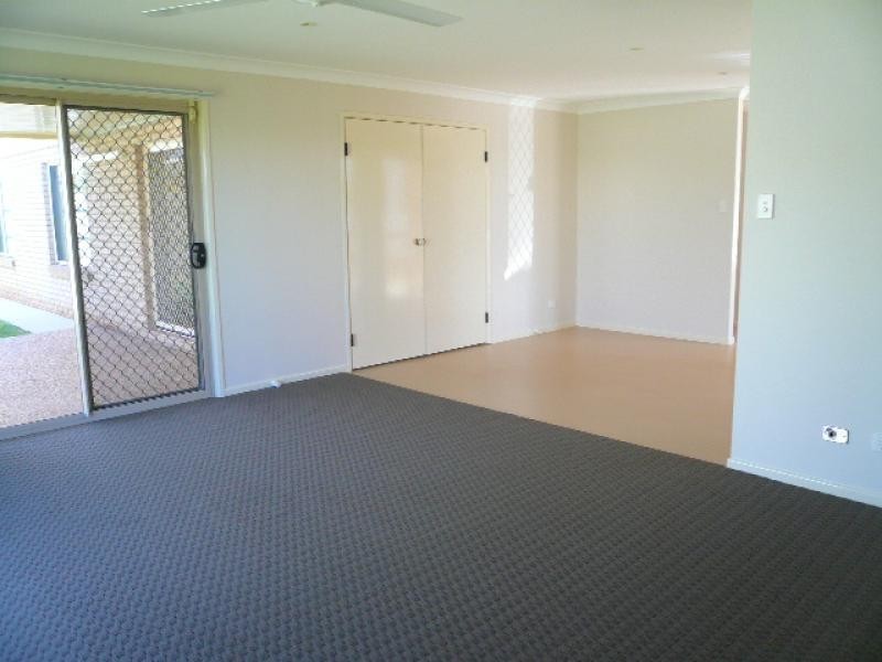 Middle Ridge QLD 4350