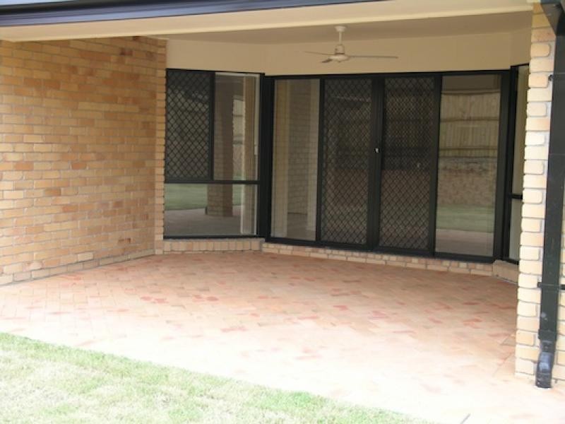 Flinders View QLD 4305