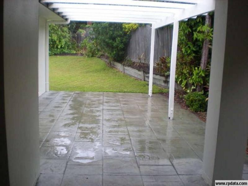 5 Lowe Court, Noosaville QLD 4566