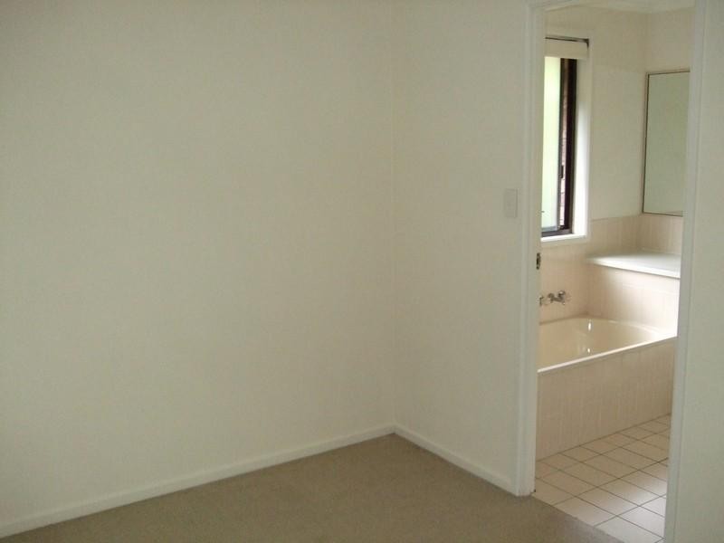 6 Bertrand Road, Sunrise Beach QLD 4567