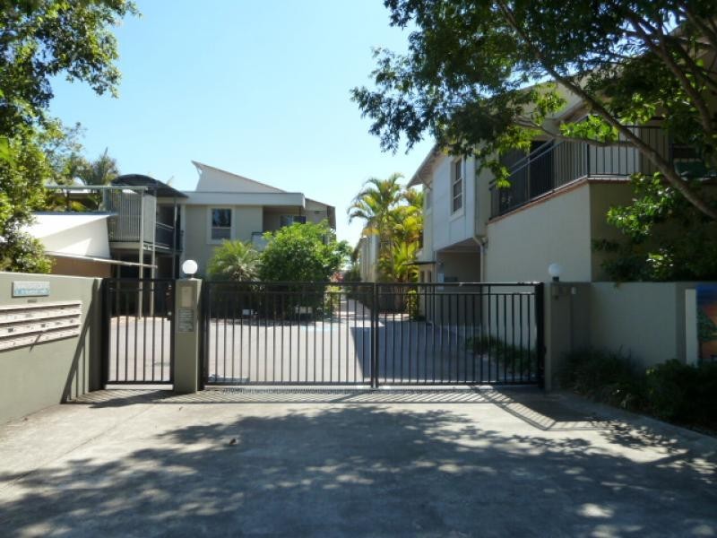 16/2 Blakesley Street, Tewantin QLD 4565