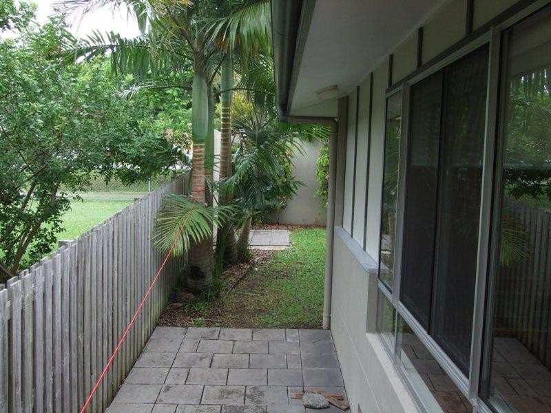 1/74 Poinciana Avenue, Tewantin QLD 4565