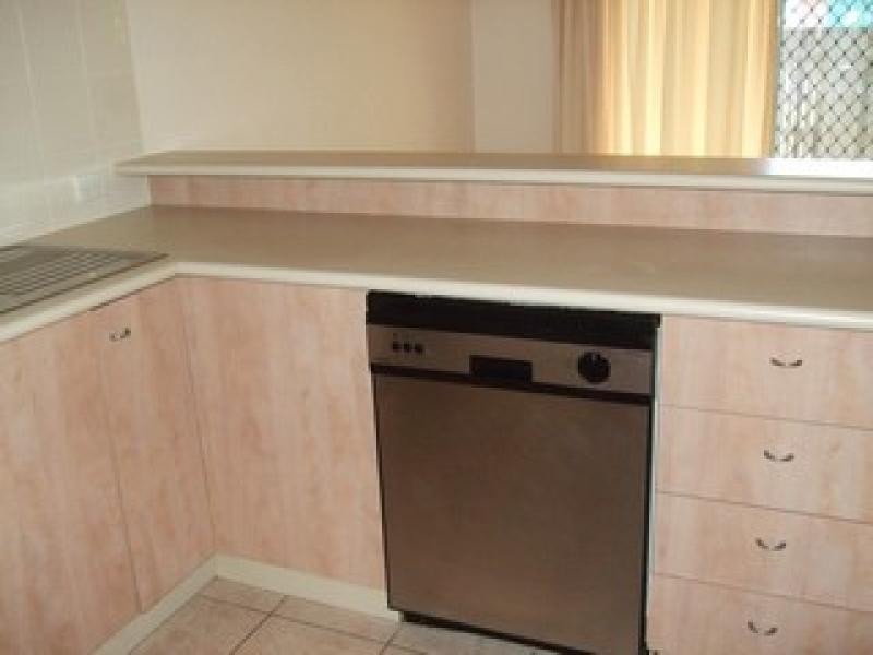 13/18 Lake Weyba Drive, Noosaville QLD 4566