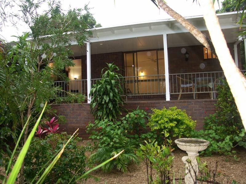 6 Elanora Terrace, Noosa Heads QLD 4567