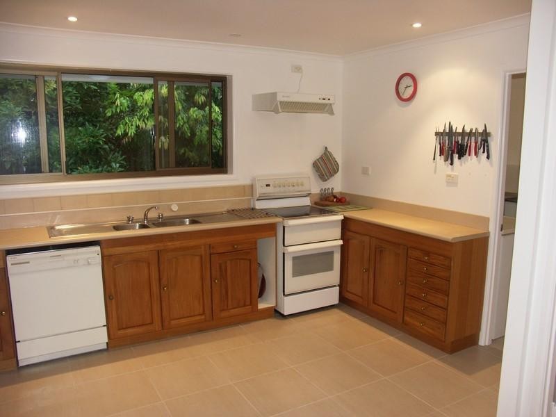 6 Elanora Terrace, Noosa Heads QLD 4567