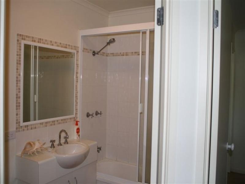 1/86 Southern Cross Parade, Sunrise Beach QLD 4567