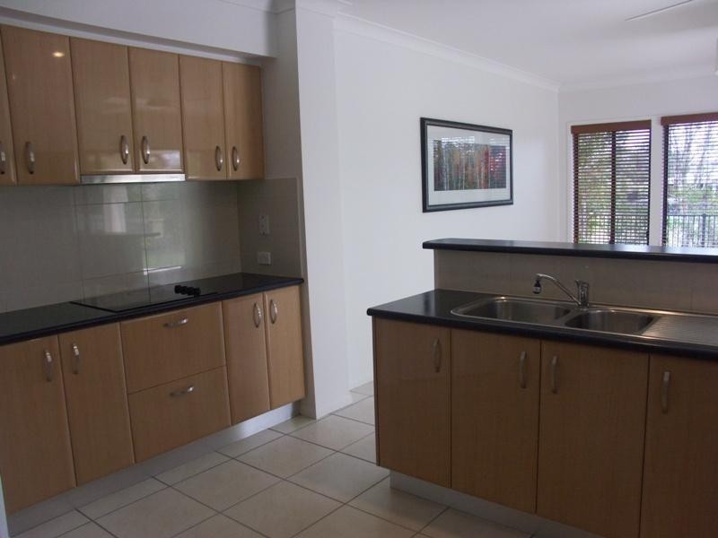 16 Greenside Court, Peregian Springs QLD 4573