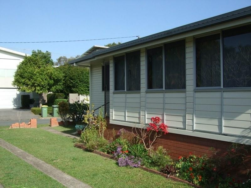 25 Edward Street, Noosaville QLD 4566
