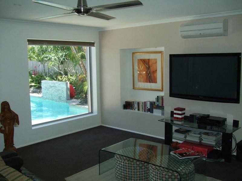 24 Wollomia Way, Sunrise Beach QLD 4567