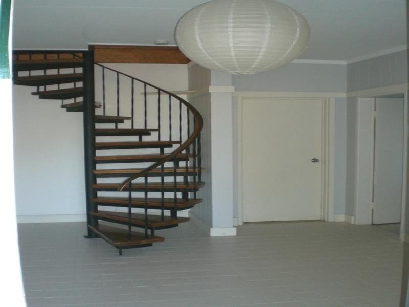 32 Katharina Street, Noosa Heads QLD 4567