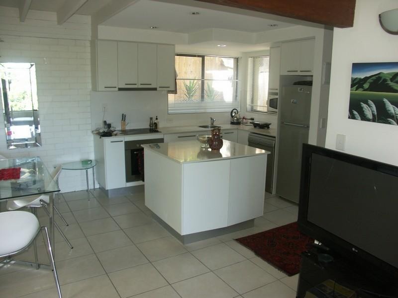 1/11 Bottlebrush Avenue, Noosa Heads QLD 4567