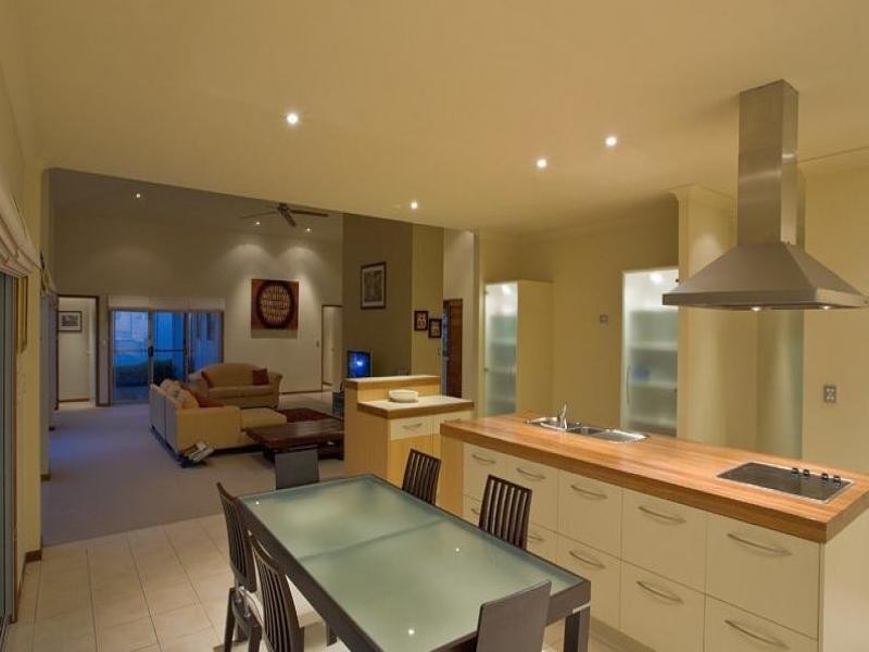 6 Tingara Court, Tewantin QLD 4565