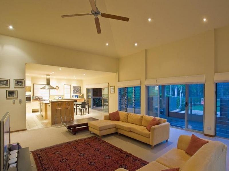 6 Tingara Court, Tewantin QLD 4565