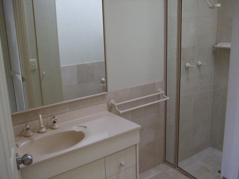 1/145 Gympie Terrace, Noosaville QLD 4566