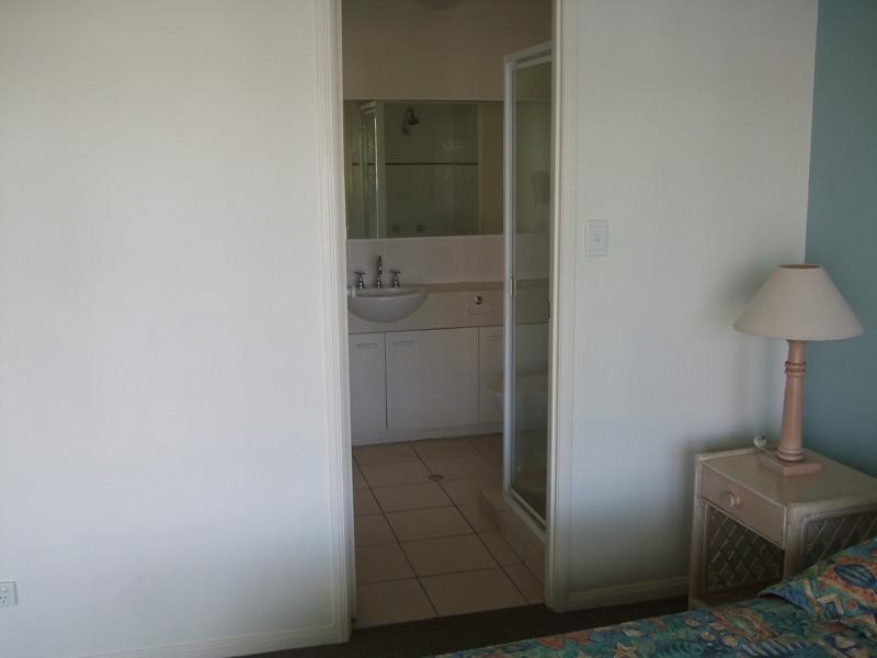 2/4 Portside Court, Noosaville QLD 4566