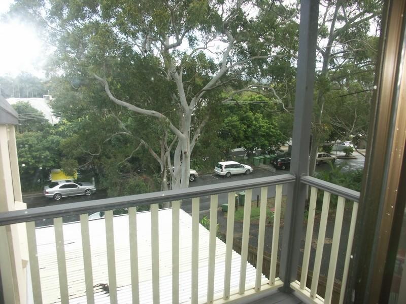 2 /11 Bottlebrush Avenue, Noosa Heads QLD 4567