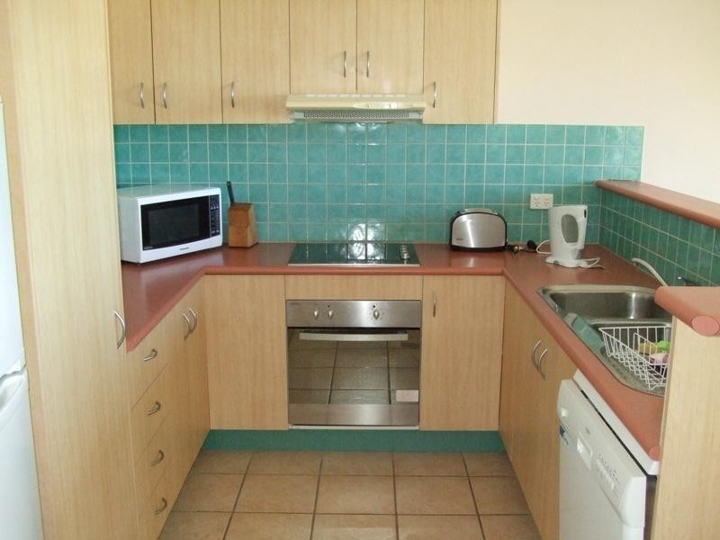 8/82 Southern Cross Parade, Sunrise Beach QLD 4567