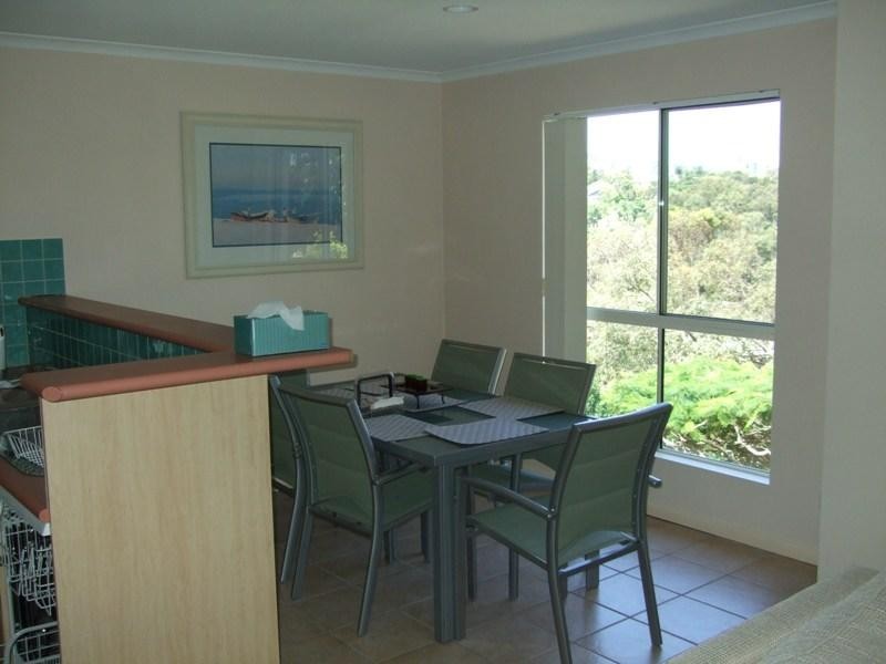 8/82 Southern Cross Parade, Sunrise Beach QLD 4567